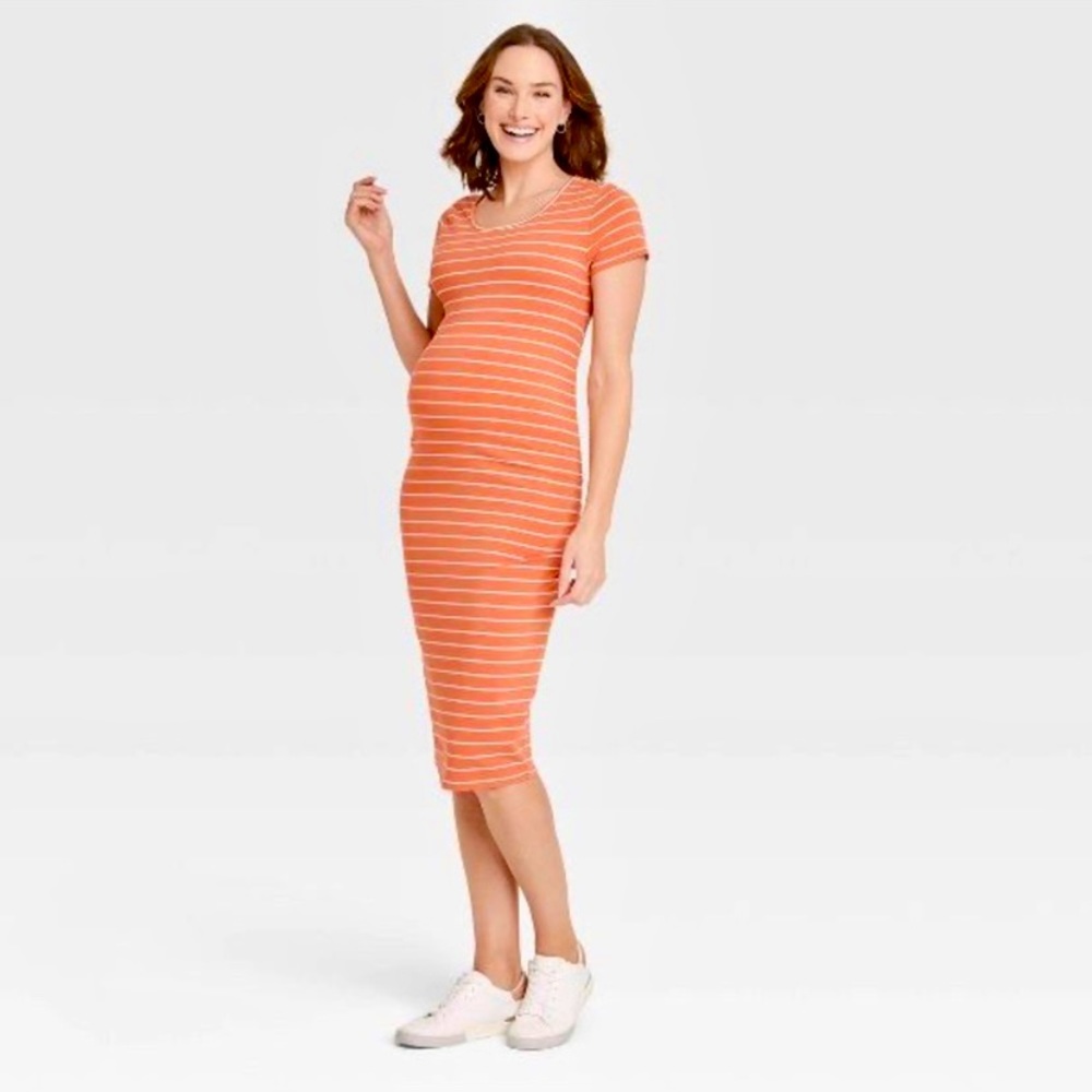 Short Sleeve T-Shirt Maternity Dress by Ingrid & Isabel Peach